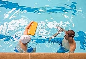 Çocuklar İçin Yüzme En İyi Yaş ve Öğrenme Teknikleri