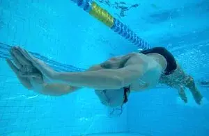 Yüzmeyle İlgili Doğru Bilinen Yanlışlar